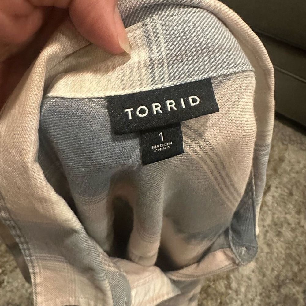 Torrid Button Down - Picture 6 of 6